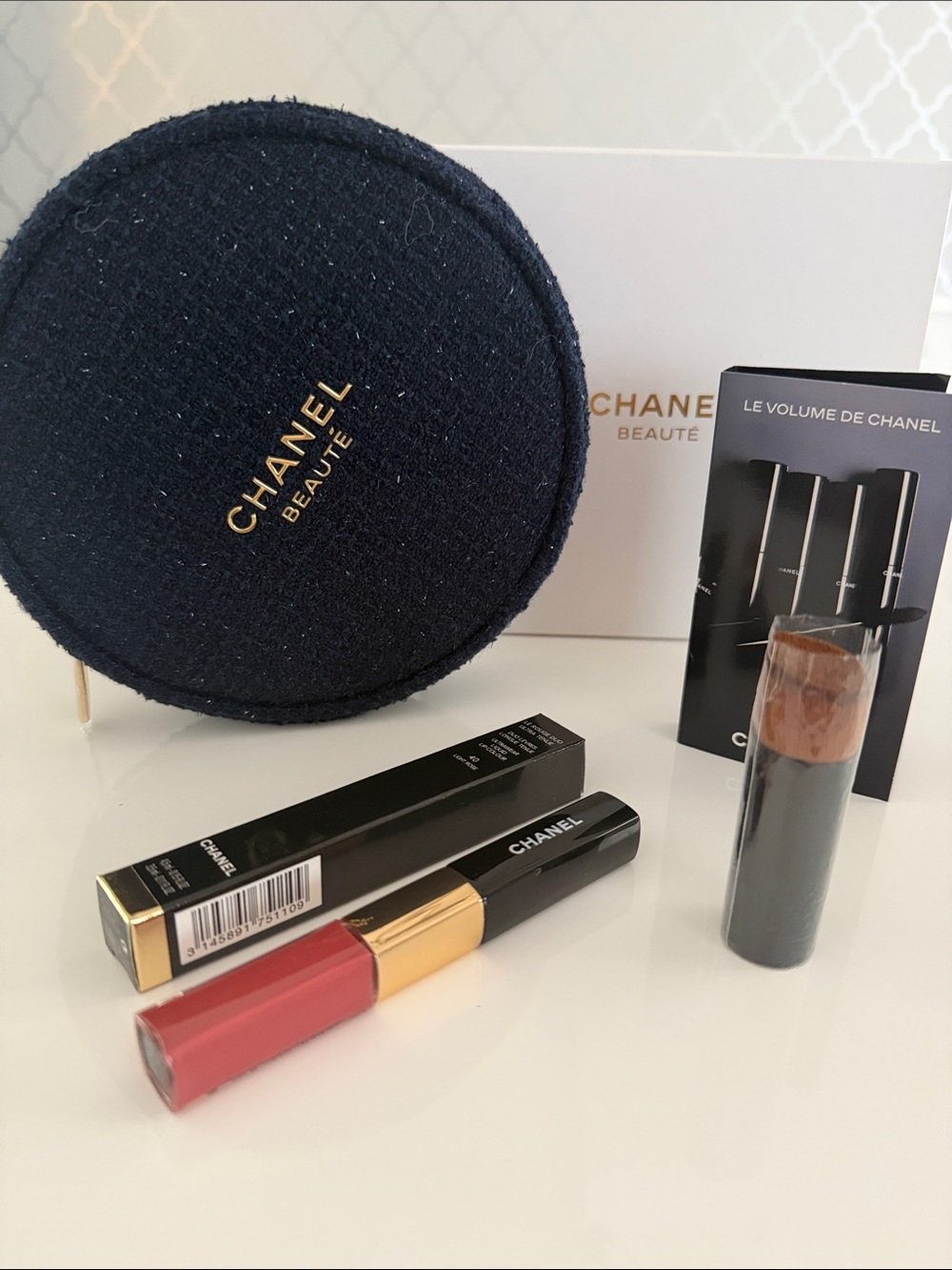 CHANEL Make Up Set